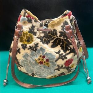 Glenda Gies Floral Carpet Bag - wait till u see the inside!!!